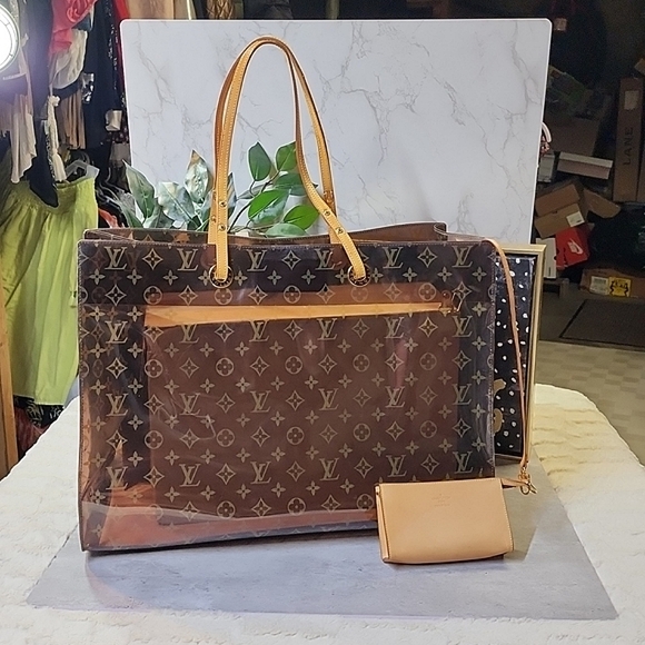 Louis Vuitton Handbags - Louis Vuitton Monogram Cabas Cruise Ambre XL Tote